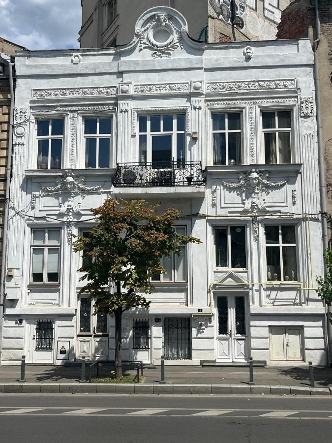 Old Town Napoleon Crib Apartment Bucharest Exterior photo